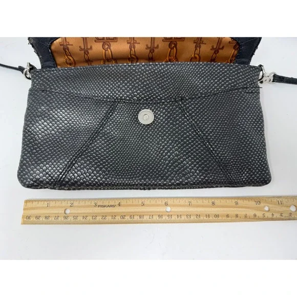 Tignanello Black Snakeskin Embossed Leather Crossbody Envelope Clutch Bag - Picture 10 of 11